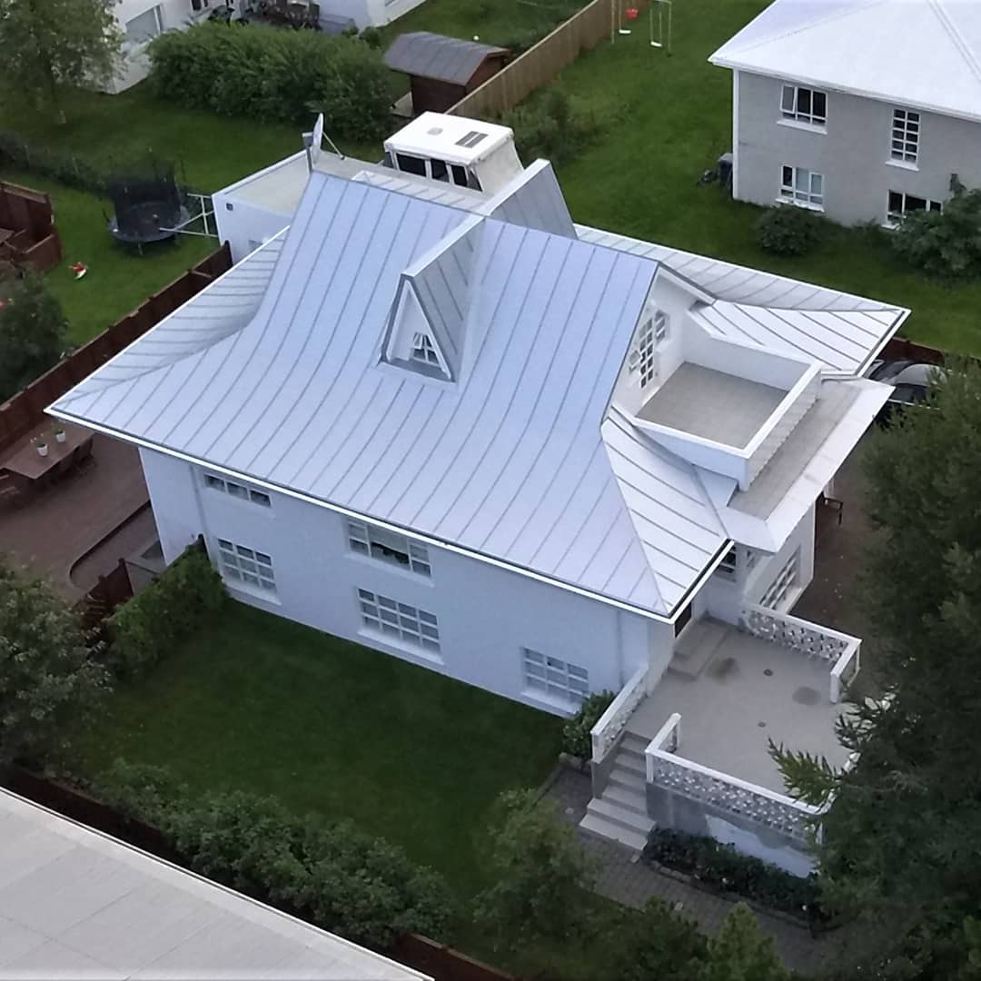 Roofs of Iceland